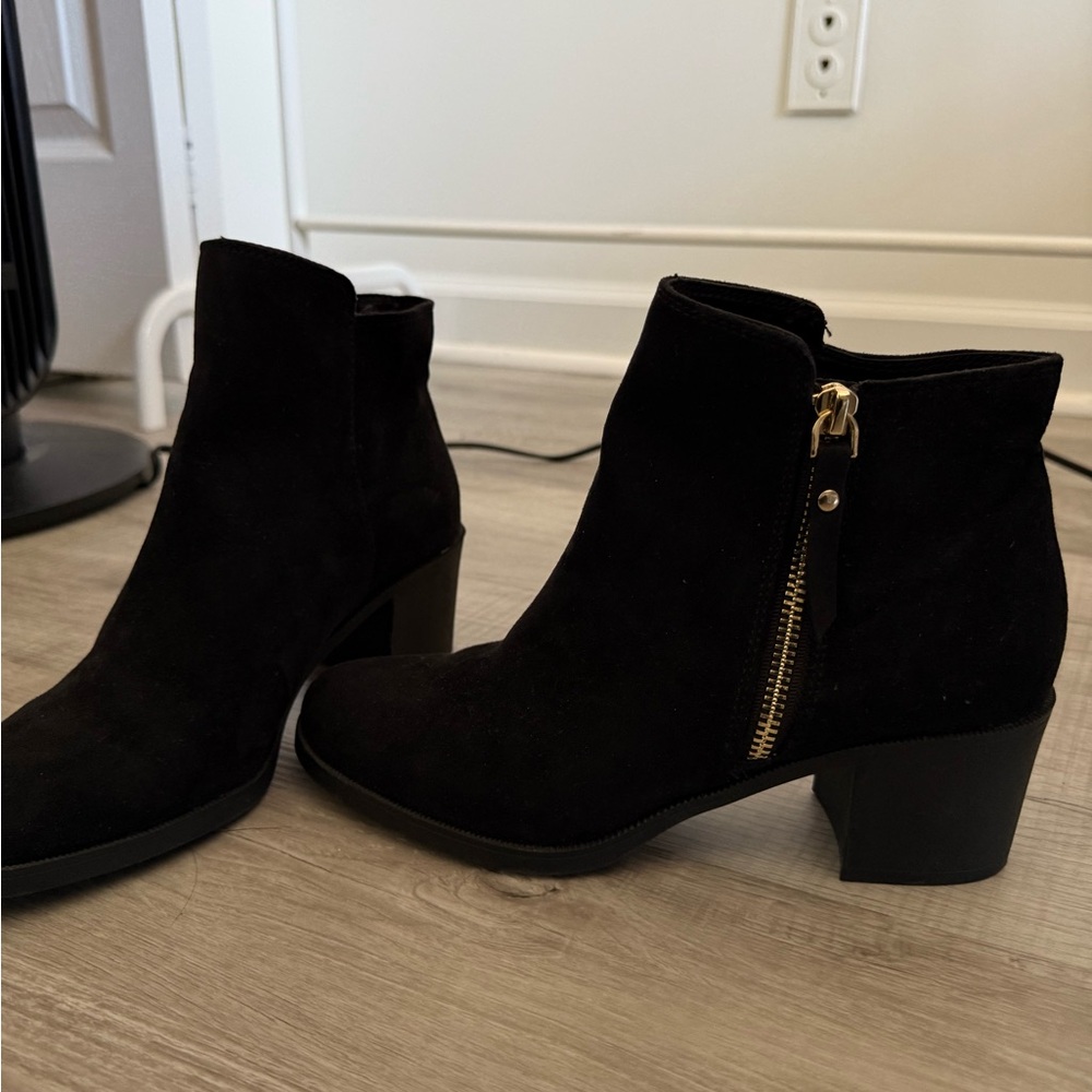 Women’s Black Ankle Boots - Suede (NEW)